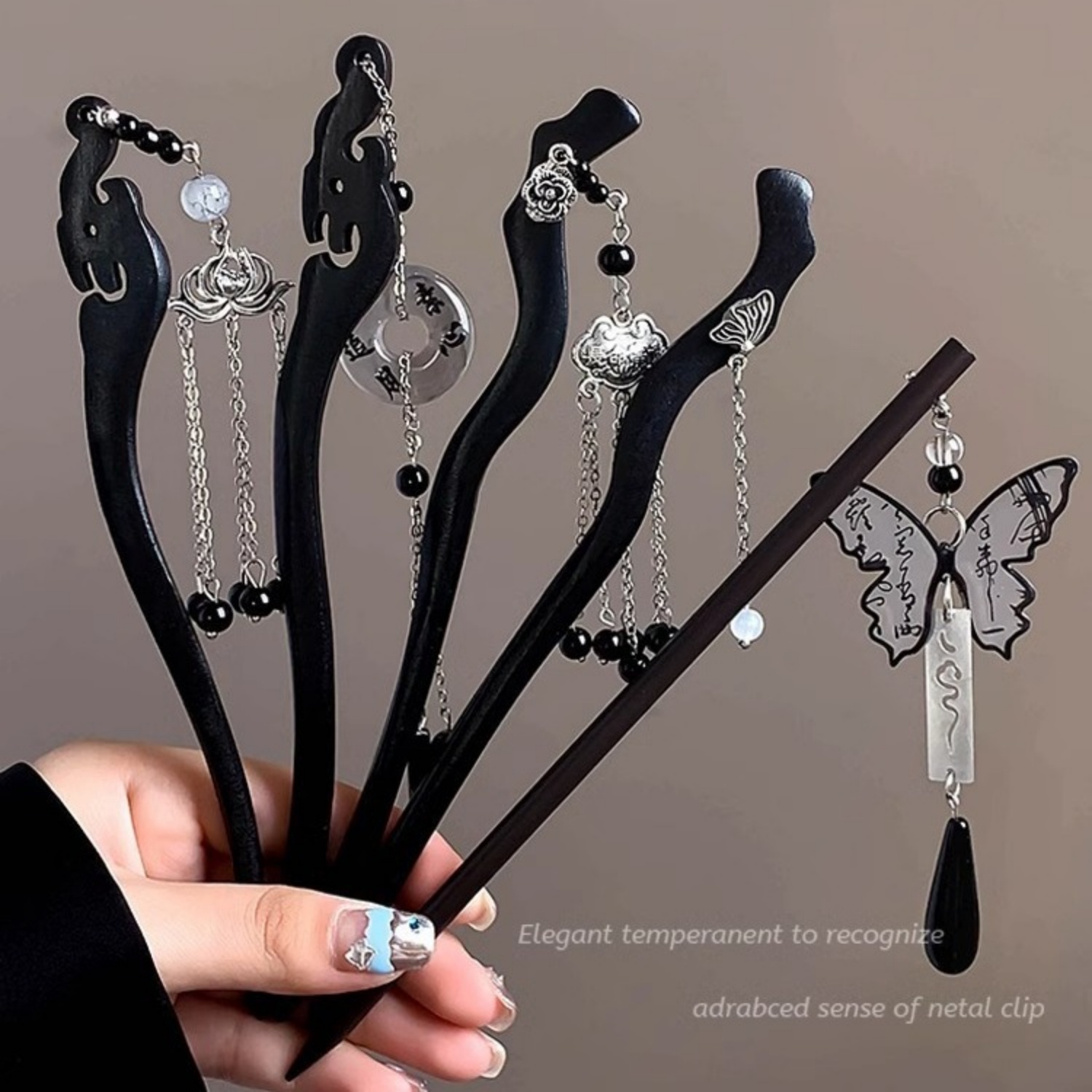 Tech Accessories Women - Lichte luxe houten kwastje haarspeld voor