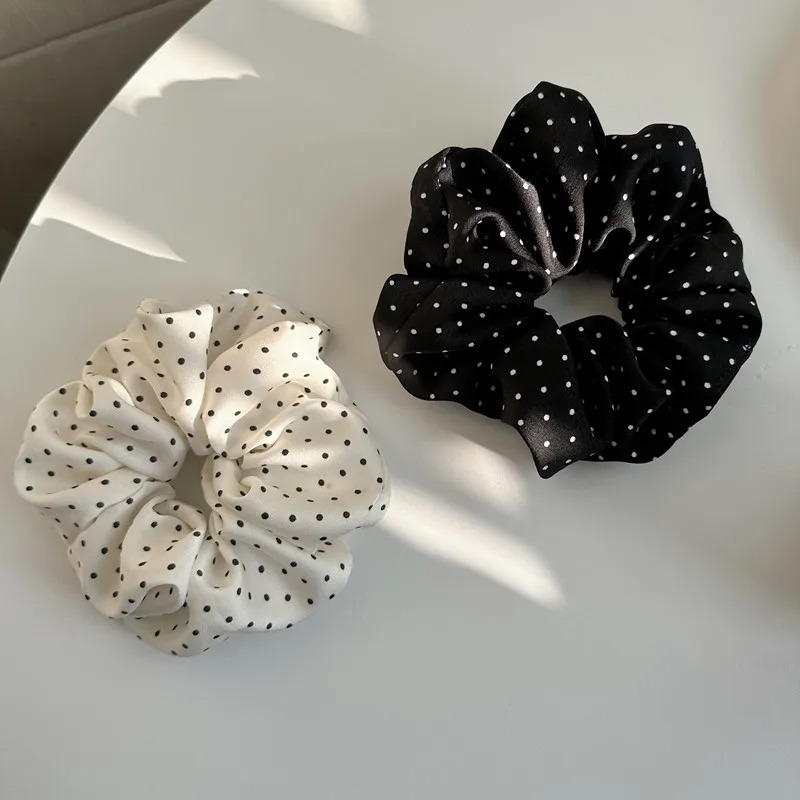 Tech Accessories Women - 2 stuks elegante minimalistische haarscrunchies voor