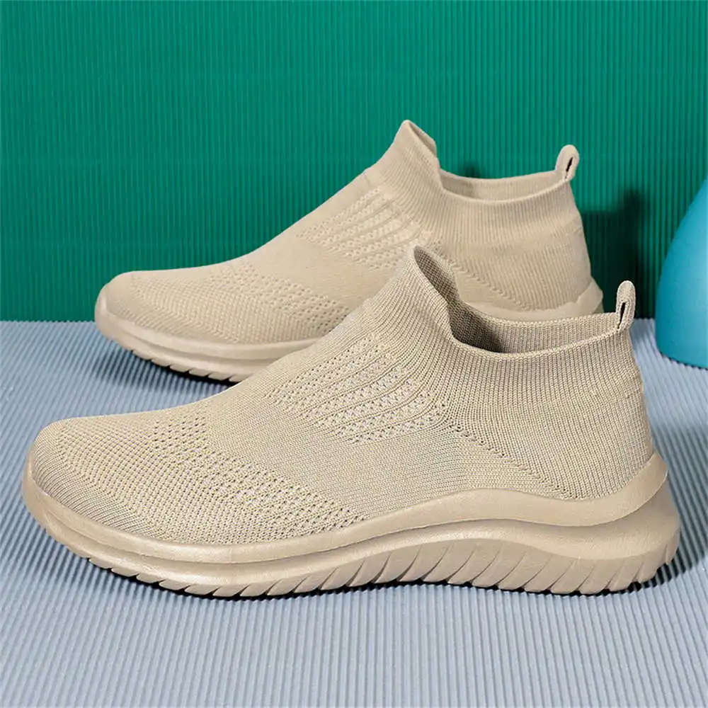 Beige Zachte Nieuwe Nieuwighei - Tech Accessories Types recensie en prijs