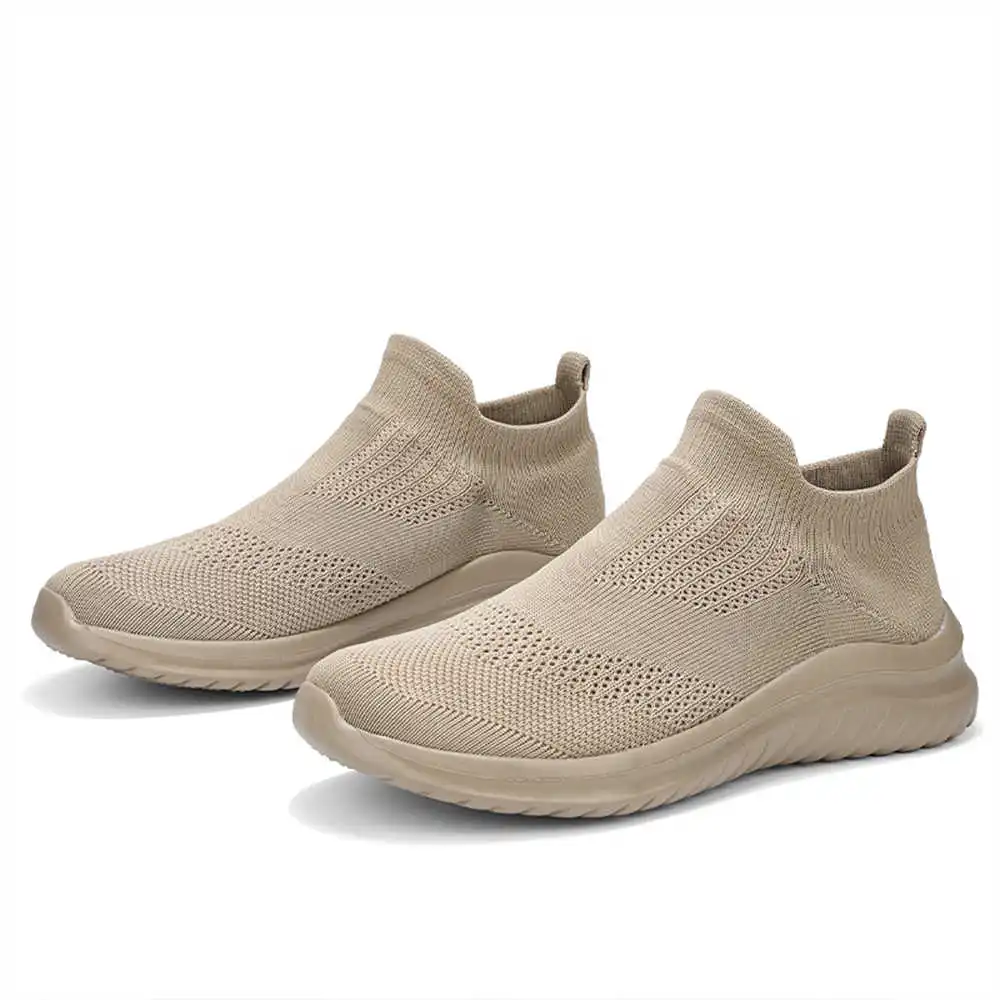 Beige Zachte Nieuwe Nieuwighei - Tech Accessories Types recensie en prijs